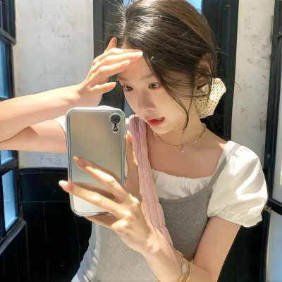 女傧相 封面