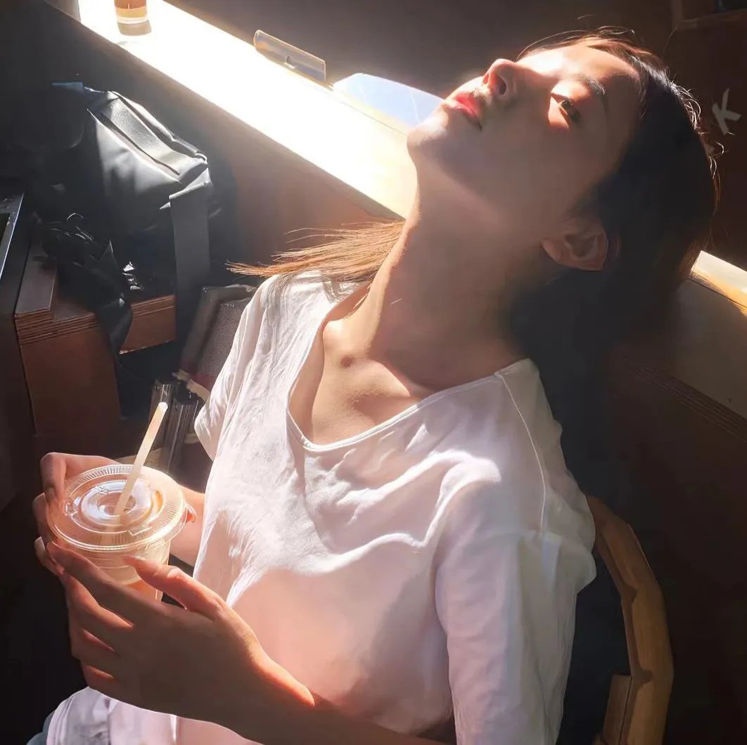 街头俏妞 封面